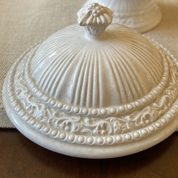 VTG Imperial Italy White Fiori Bianca style lidded footed candy dish compote - Picture 3 of 10